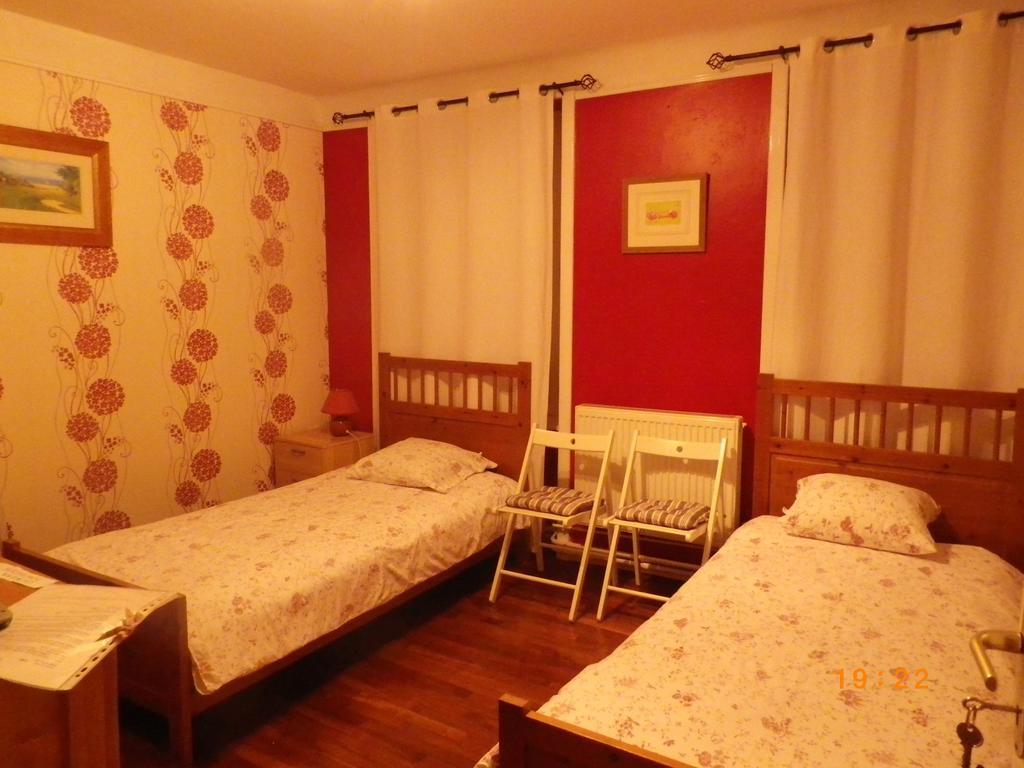 Hotel Le Vieux Chien Noir Évran Habitación foto